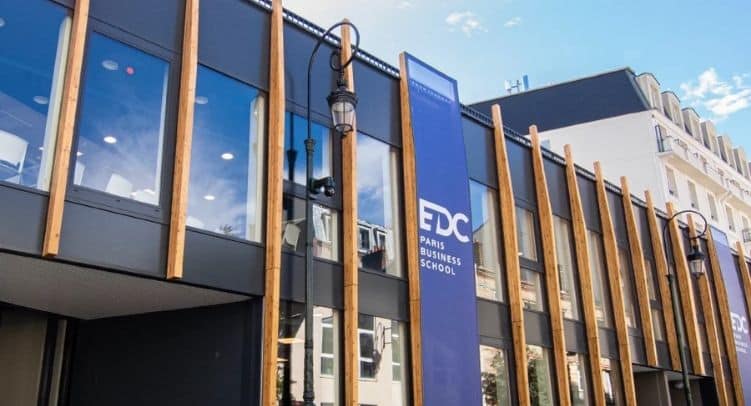 Campus de La Défense de l'EDC Paris Business School à Puteaux